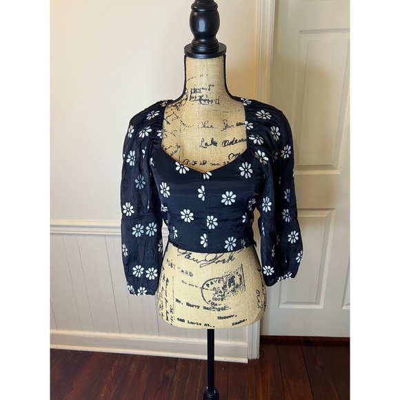 Buru Teagan crop Top Black White Puff Sleeve Sweetheart Neck Smocked size S - Picture 2 of 12